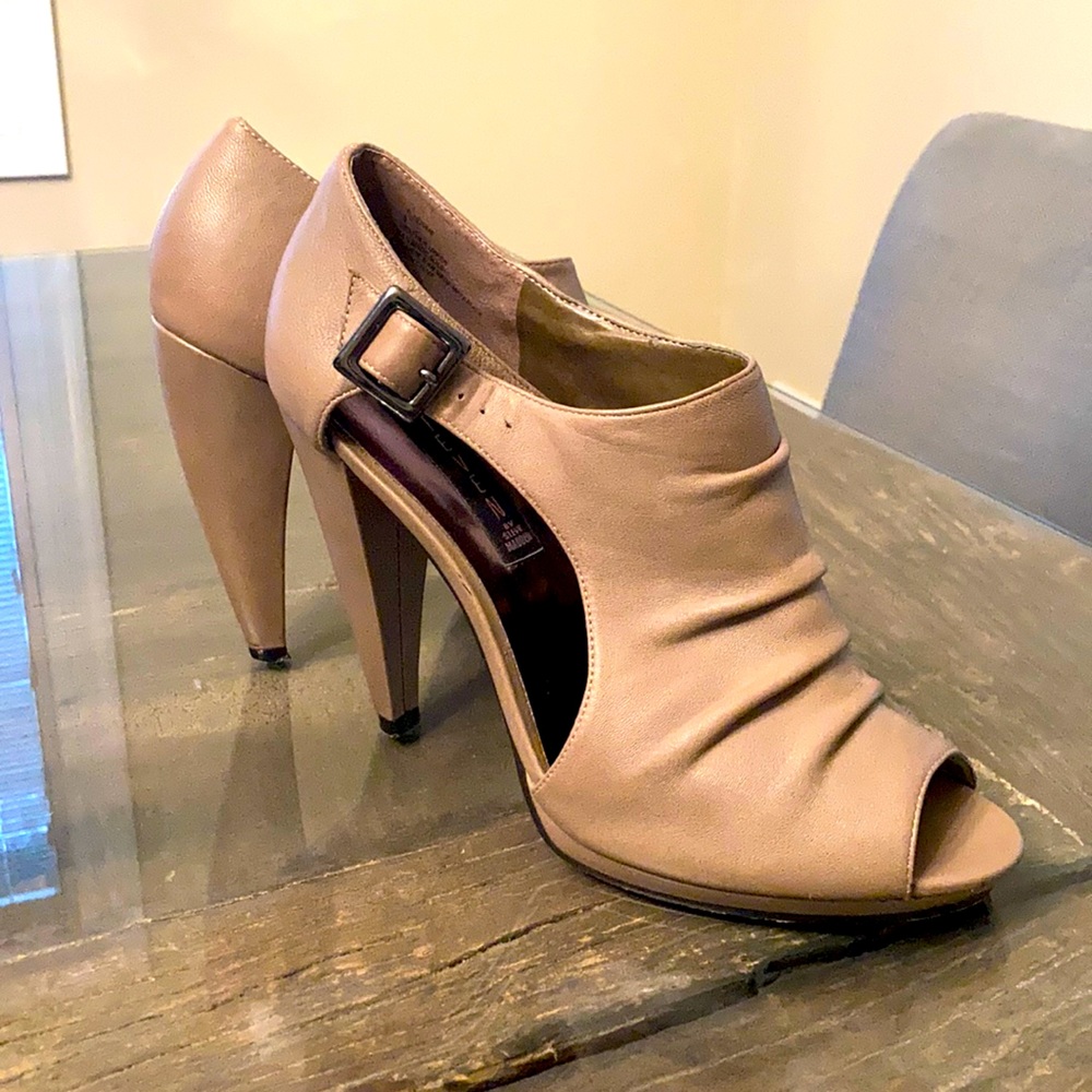 Steven by Steve Madden Peep Toe Pump